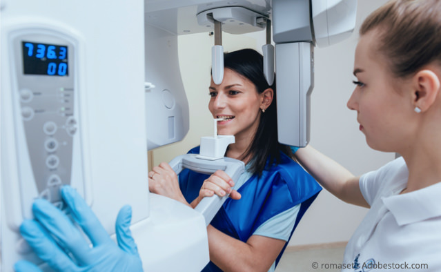 Digitale Röntgenaufnahme zur sicheren Planung der Implantatpositionen